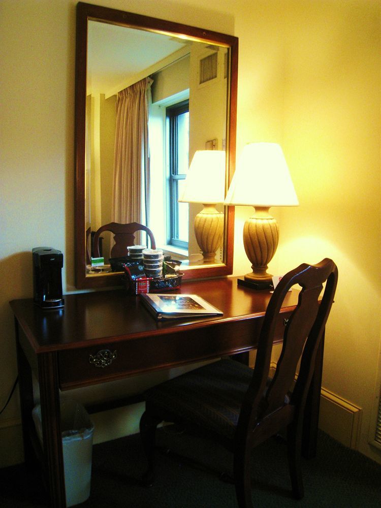 Boston Common Hotel Bagian luar foto